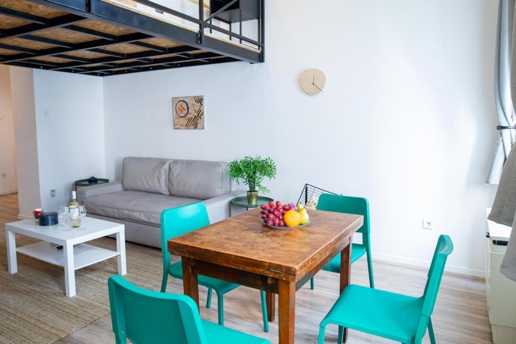 Studio Apartment Next To Famous Party House A38 ブダペスト エクステリア 写真